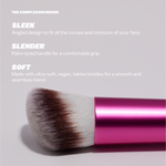 Sleek, slender and soft bristles for a smooth and seemless blend